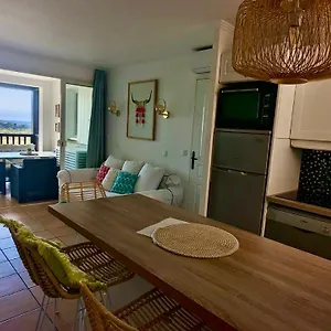 https://residence-les-restanques-du-golfe-de-saint-tropez.fr-provencehotel.com